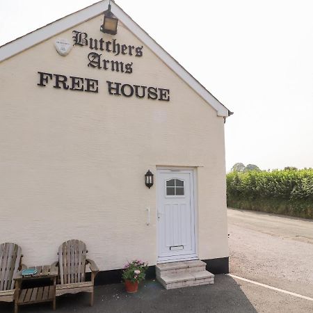 Butchers Arms Cottage Nercwys Extérieur photo