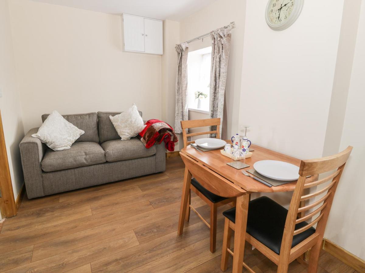 Butchers Arms Cottage Nercwys Extérieur photo
